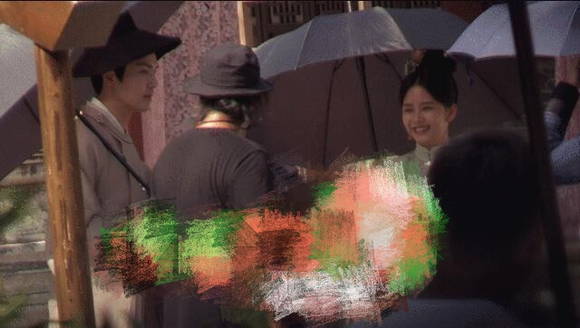 《锦心似玉》路透曝光 母亲被撞案开庭前谭松韵专心拍戏