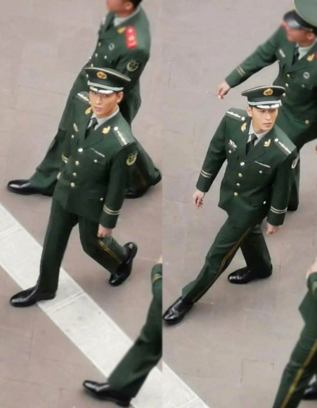 《特战荣耀》曝新路透照 杨洋一身绿色军常服军人气质满分