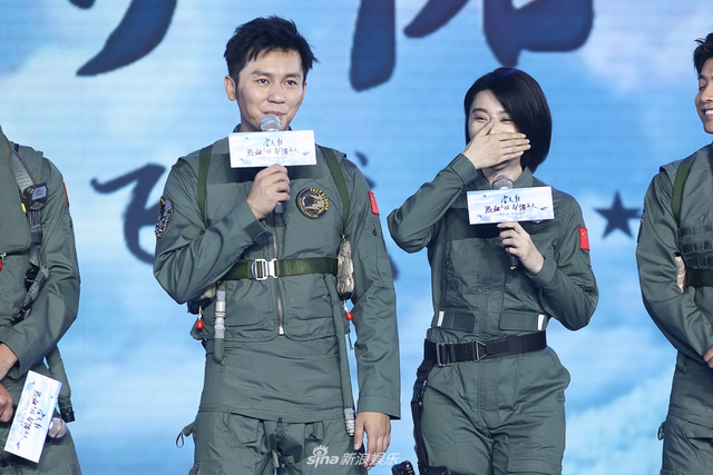 李晨现场“揭短”范冰冰