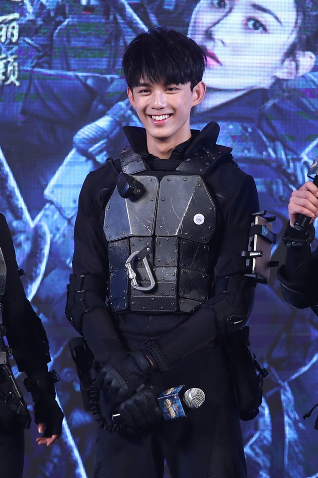 南派三叔携赵丽颖,吴亦凡,吴磊,大张伟,任华达,王小利,娃尔等到场