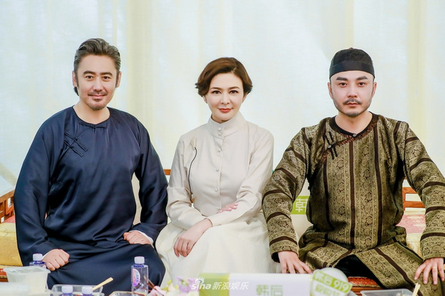 关之琳经典重现“最美十三姨” 一颦一笑韵味十足_新浪图片