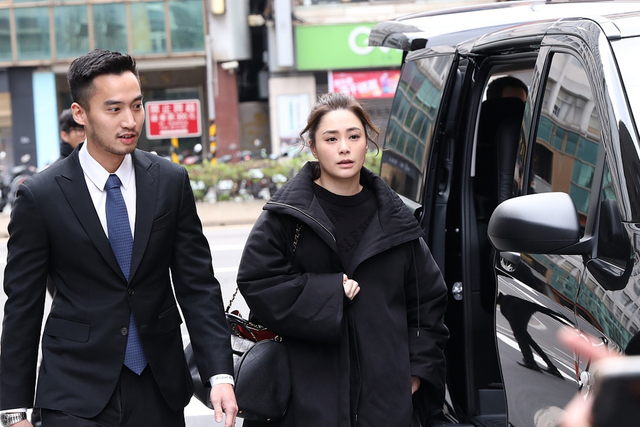 组图：台媒曝阿娇与老公赖弘国离婚 2018年闪嫁婚姻维系不到两年