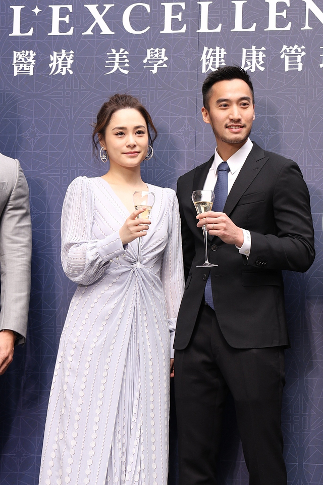 组图：台媒曝阿娇与老公赖弘国离婚 2018年闪嫁婚姻维系不到两年