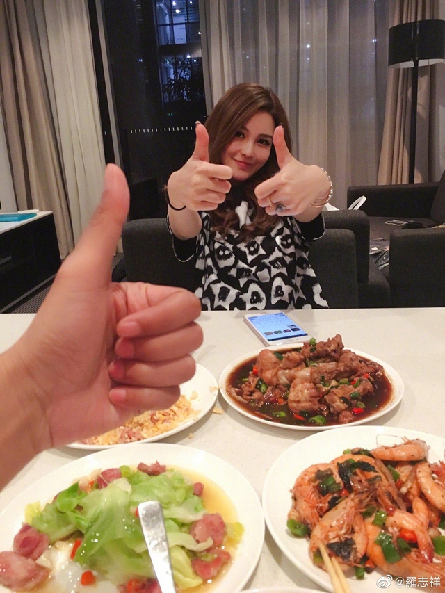 组图:罗志祥520追忆与周扬青恩爱点滴 曝光超多情侣合影!