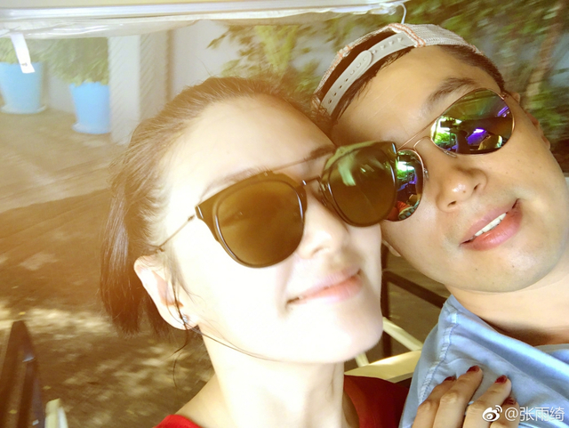 组图：张雨绮发声明宣布离婚 昔日恩爱瞬间成绝唱