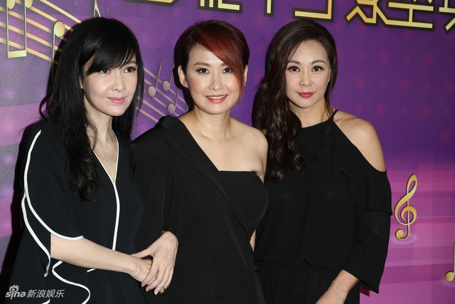 组图：“宝丽金七小花”三花重聚 不老女神周慧敏风采依旧