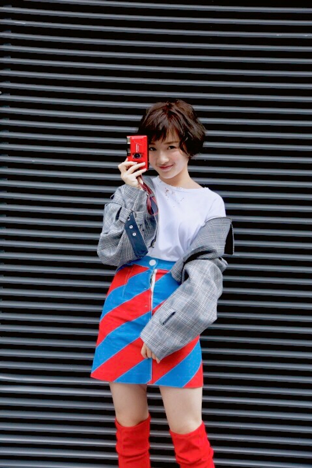 李浩菲短发微卷俏皮灵动 笑容甜美少女力max