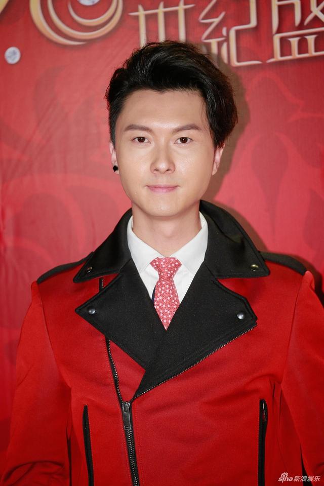 组图:汪明荃庆入行50周年众星云集 杨千嬅唯美容祖儿高开叉抢镜