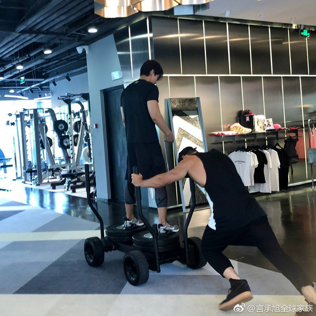 言承旭健身近照曝光 被赞比当年道明寺还帅