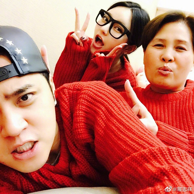 组图:罗志祥520追忆与周扬青恩爱点滴 曝光超多情侣合影!