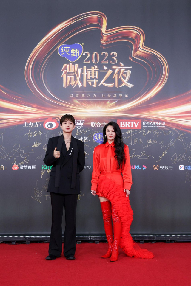 専用‼︎ 2023 微博之夜 現場直筆サイン王鶴棣檀健次映像スクリーンショット付き 🪄 2024微博之夜– 无人替代｜JC-T檀健次