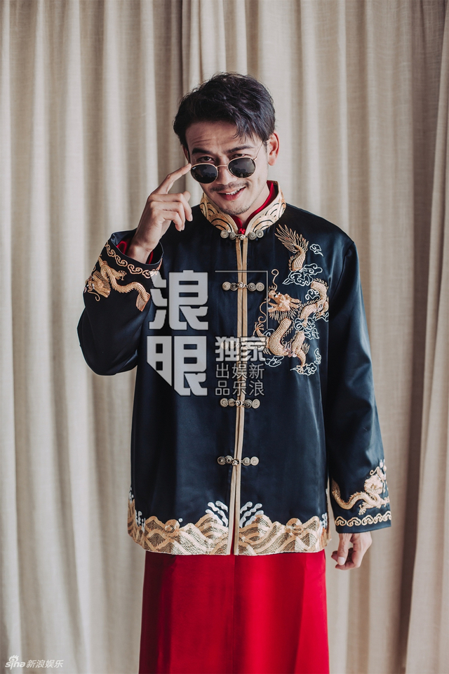 组图：杨烁王黎雯婚礼现场照曝光 新郎新娘誓言动人深情落泪