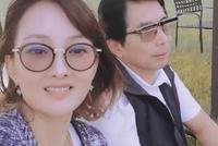 47岁牛莉罕见晒与老公同框视频 结婚20多年感情依旧甜蜜