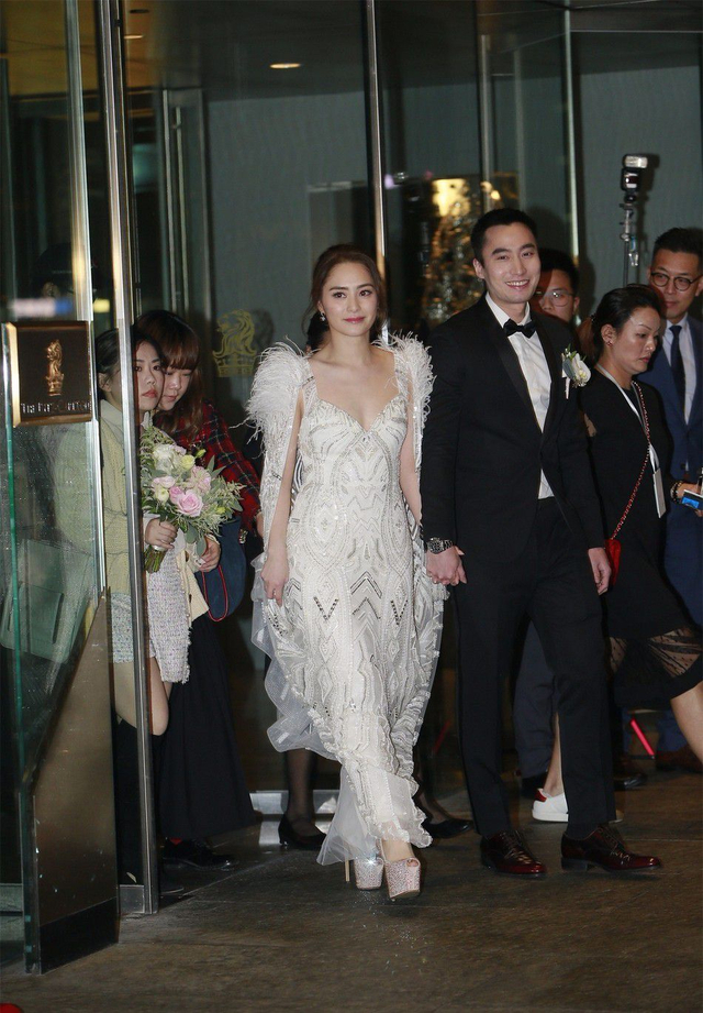 组图：台媒曝阿娇与老公赖弘国离婚 2018年闪嫁婚姻维系不到两年