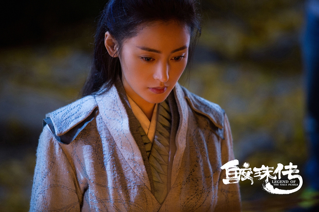 黑羽展英气美