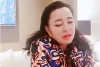 刘晓庆晒视频变“蛇精脸” 化大浓妆肤色假白像戴着面具