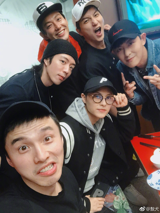 组图：回忆杀！棒棒堂时隔10年再合体 引爆青春回忆网友泪崩