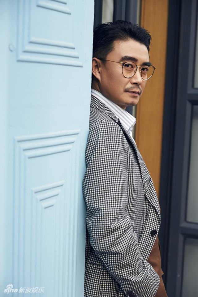 徐光宇写真化身儒雅大叔尽显绅士气度_新浪图片