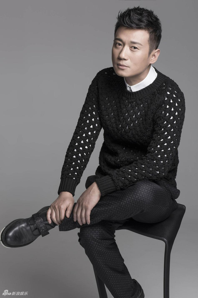 徐洪浩最新写真曝光 打造初春型男休闲风_新浪图片