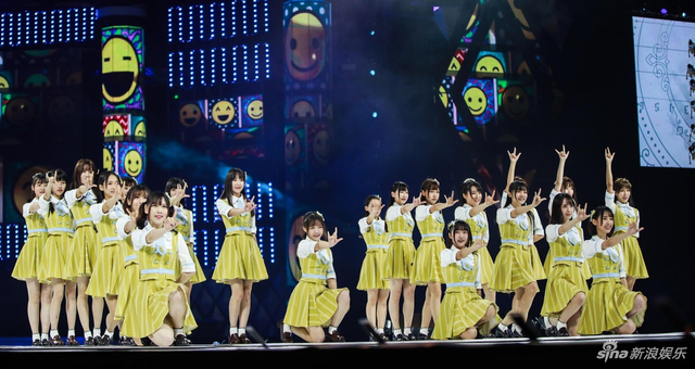 组图:SNH48第四届总决选落幕 鞠婧祎卫冕年度人气王