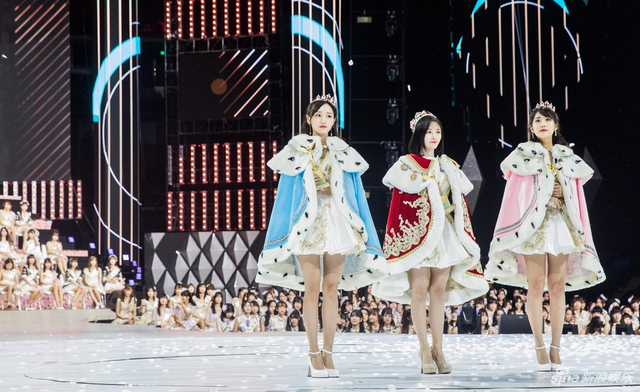 鞠婧祎卫冕SNH48第四届人气王