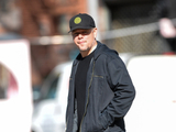 组图：马特·达蒙全黑装扮低调现身纽约街头行色匆匆