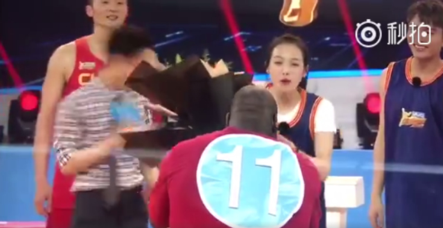 奥尼尔“求婚”宋茜