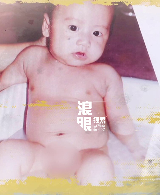 组图：谢贤曝谢霆锋罕见童年裸照 儿时竟是圆滚滚的胖子