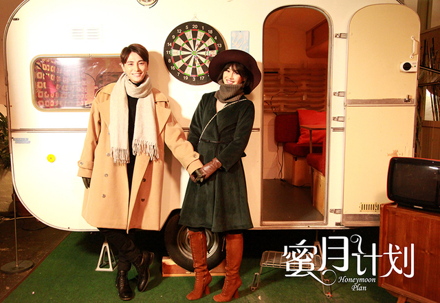 孙坚陈燃甜美蜜月旅行