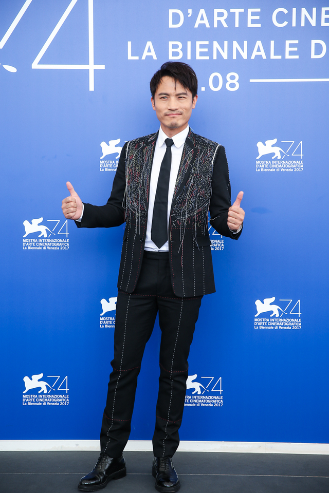 组图：威尼斯主竞赛华语片《嘉年华》亮相