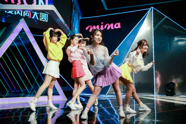 组图：SNH48 GROUP第3届风尚大赏 戴萌夺冠