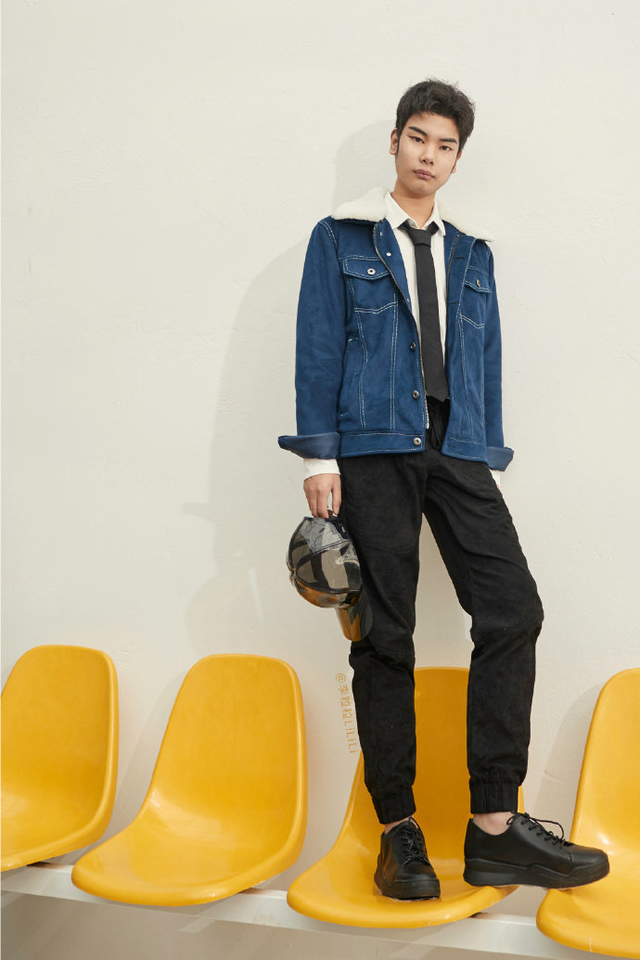 发际线男孩小吴最新写真曝光 造型利落颇有星范儿