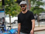 组图：贾斯汀·汀布莱克出街 墨镜加贝雷帽压头低调现身