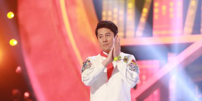 女童唱《小白杨》赞边防战士