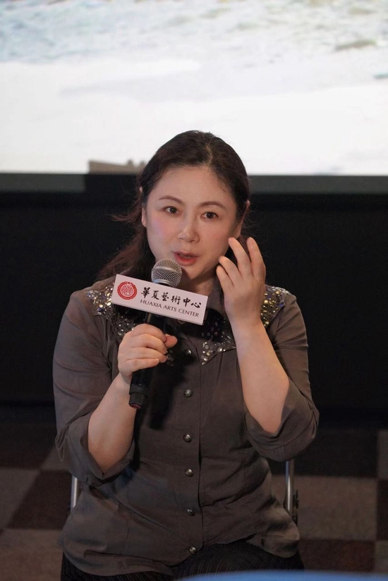  《出拳吧，妈妈》导演唐晓白在活动现场。&nbsp; 片方供图