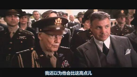 　　2011年《美国队长》，台下观看表演的老头。当时美国队长走了，主持的人换了，他误认为那人是美国队长。