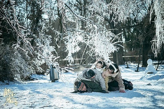 《胆小鬼》剧照