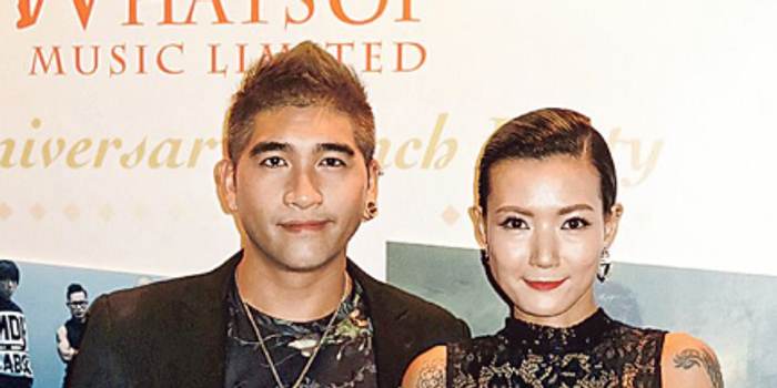 摘要:卢巧音称有感年纪大,决定不生小朋友,将重心放在事业上,和老公过