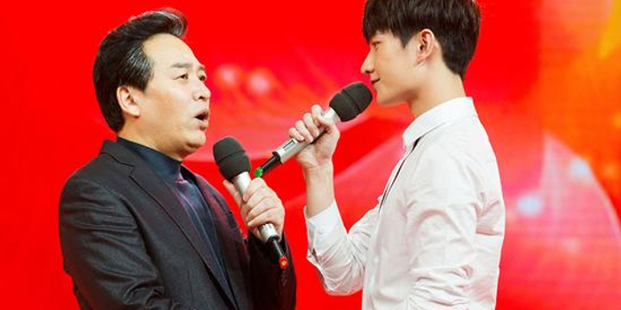 杨洋春晚节目曝光与佟铁鑫演唱《父子》