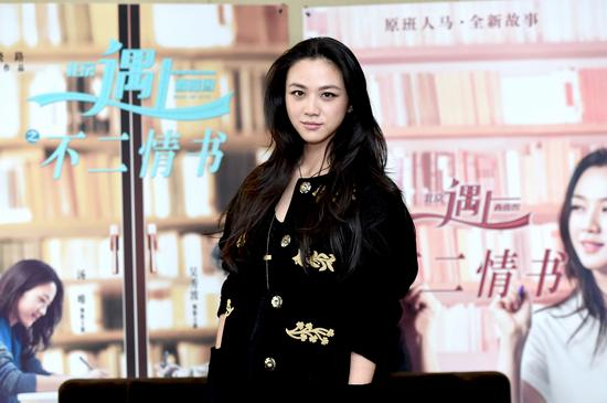 汤唯被影迷奉为“文艺女神”
