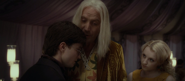 卢娜爸爸有死亡圣器的项链