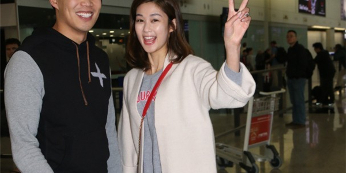 岑丽香婚后携老公返港 晒鸽子蛋心情大好