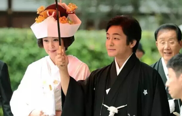 藤原纪香&片冈爱之助夫妇