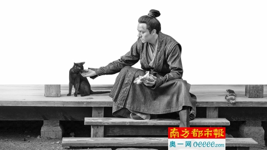 张震