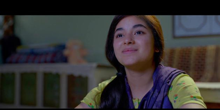 爸爸》里饰演小吉塔的女星泽伊拉·沃西姆主演新片《秘密巨星》曝光