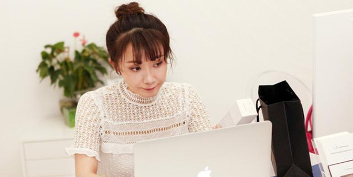 体育老师》许歌麻辣登场,拍着巴掌恭喜田野解脱成功,豪言壮语一番后让