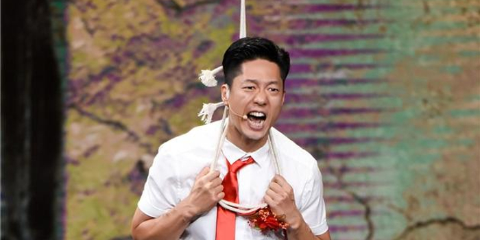 姚晨前夫凌潇肃开微博 发文感谢《演员》舞台