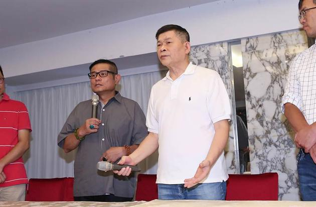 &nbsp;澎恰恰今开记者会宣布破产