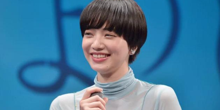 小松菜奈参加综艺节目公开高中时代照片 手机新浪网