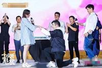 何雯娜怀孕再添新锤?梁超好友留言“双喜临门”